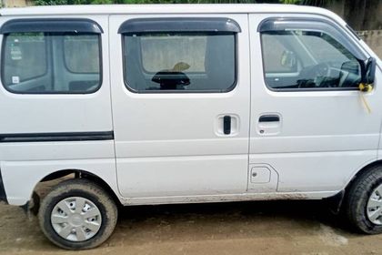 Used 5 Seater AC CNG