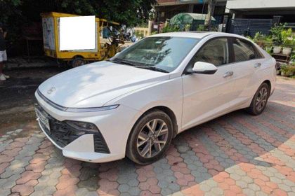 2023 Hyundai Verna एसएक्स Opt