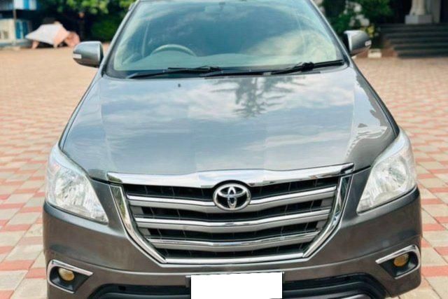 Toyota Innova 2.5 G (Diesel) 7 Seater BS IV Second-hand 2014 Toyota Innova 2.5 G (Diesel) 7 Seater BS IV for sale in Bangalore