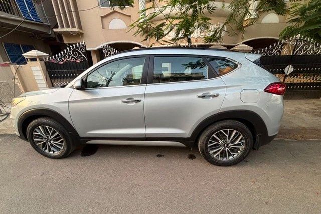Hyundai Tucson 2.0 Dual VTVT 2WD AT GLS Second-hand 2020 Hyundai Tucson 2.0 Dual VTVT 2WD AT GLS for sale in Chennai