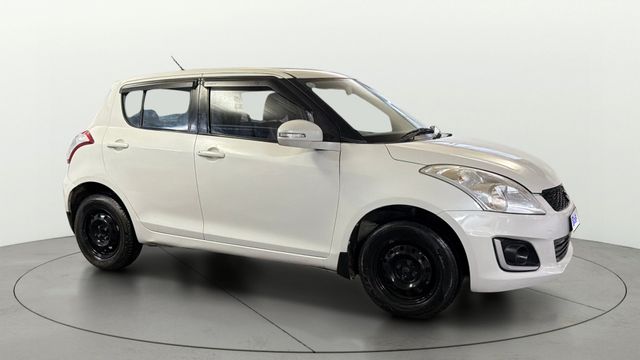 Maruti Suzuki Swift VXI Second-hand 2016 Maruti Suzuki Swift VXI for sale in New Delhi