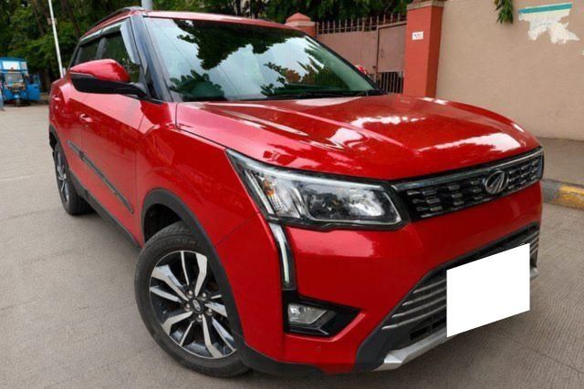Mahindra XUV300 W8 AMT Option Diesel Dual Tone BSVI Second-hand 2021 Mahindra XUV300 W8 AMT Option Diesel Dual Tone BSVI for sale in Mumbai