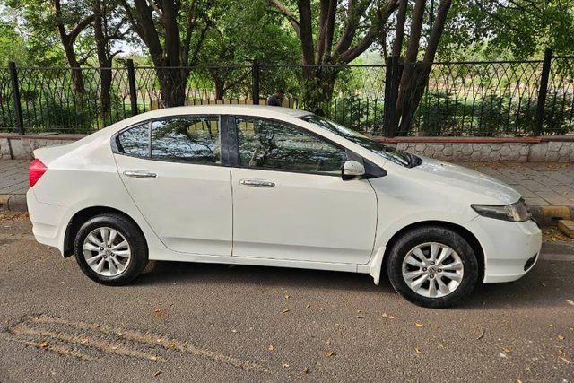 Honda City 1.5 V MT Second-hand 2009 Honda City 1.5 V MT for sale in Vadodara