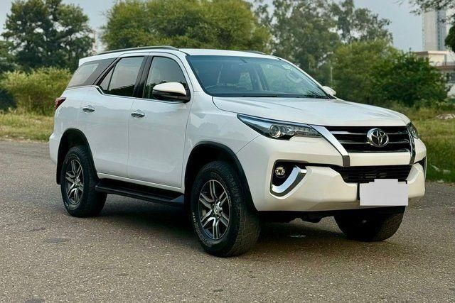 Toyota Fortuner 2.8 2WD MT BSIV Second-hand 2019 Toyota Fortuner 2.8 2WD MT BSIV for sale in Mohali