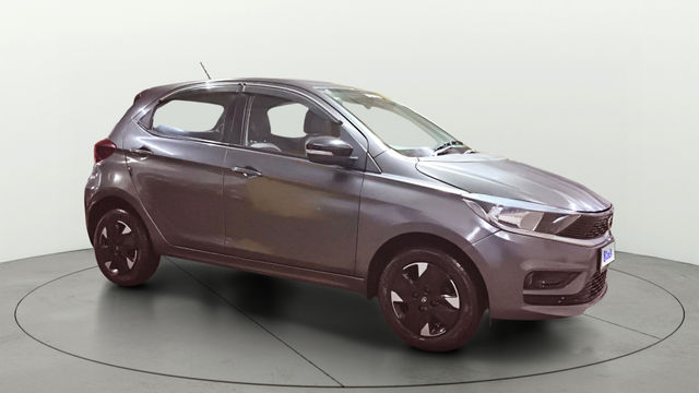 Tata Tiago XTA AMT CNG Second-hand 2025 Tata Tiago XTA AMT CNG for sale in Surat