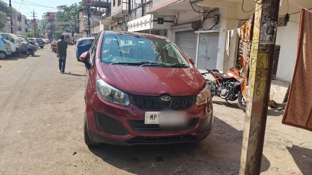 Second-hand 2019 Mahindra Marazzo M4 for sale in Bhopal