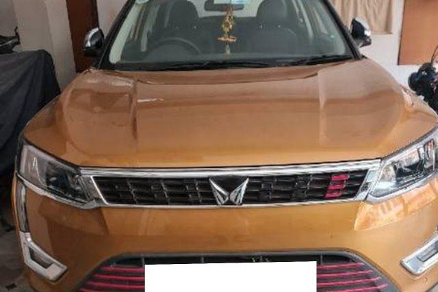 Mahindra XUV300 W4 BSVI Second-hand 2023 Mahindra XUV300 W4 BSVI for sale in Dharmavaram