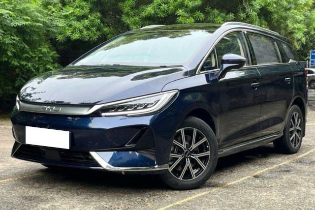 BYD eMAX 7 Superior 6-Seater Second-hand 2025 BYD eMAX 7 Superior 6-Seater for sale in New Delhi