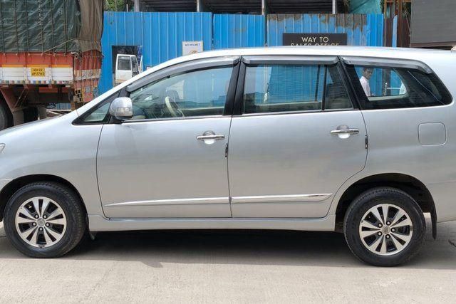 Toyota Innova 2.5 G (Diesel) 7 Seater BS IV Second-hand 2015 Toyota Innova 2.5 G (Diesel) 7 Seater BS IV for sale in Mumbai