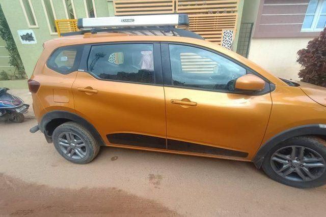 Renault Triber RXZ BSIV Second-hand 2020 Renault Triber RXZ BSIV for sale in Vellore