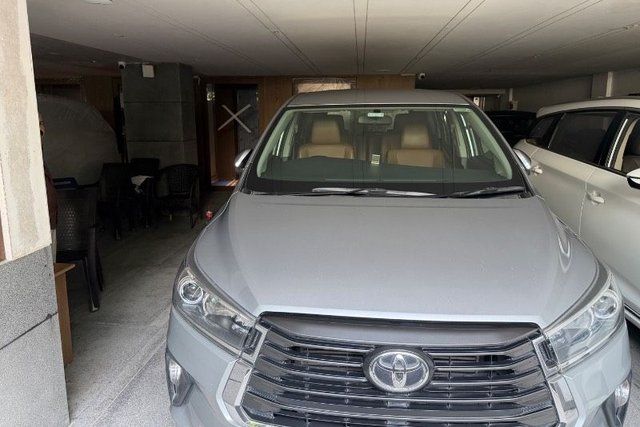 Toyota Innova Crysta 2.4 GX 7 STR AT Second-hand 2022 Toyota Innova Crysta 2.4 GX 7 STR AT for sale in New Delhi