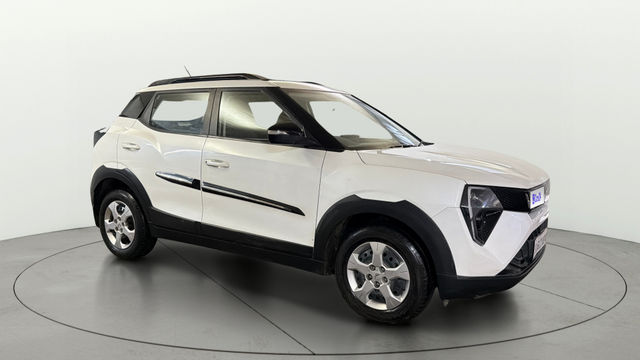 Mahindra XUV 3XO MX1 Second-hand 2024 Mahindra XUV 3XO MX1 for sale in New Delhi