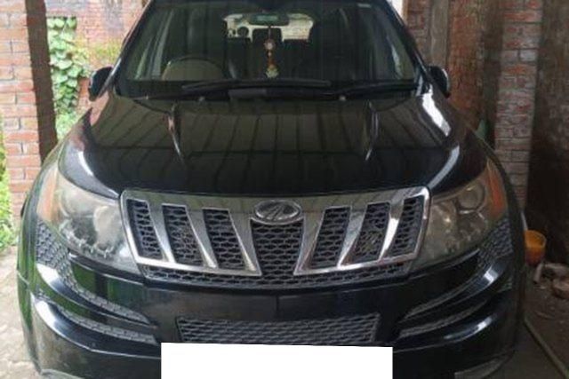 Mahindra XUV500 W8 FWD Second-hand 2014 Mahindra XUV500 W8 FWD for sale in Fatehpur