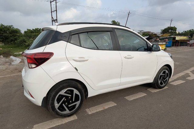 Hyundai Grand i10 Nios Sportz CNG Second-hand 2023 Hyundai Grand i10 Nios Sportz CNG for sale in Surat