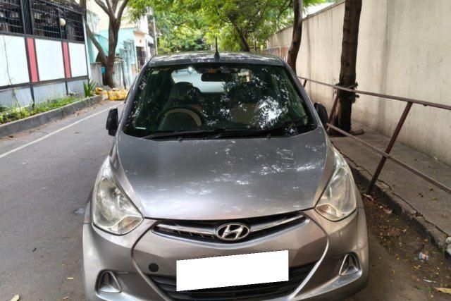 Hyundai EON LPG Magna Plus Second-hand 2013 Hyundai EON LPG Magna Plus for sale in Chennai