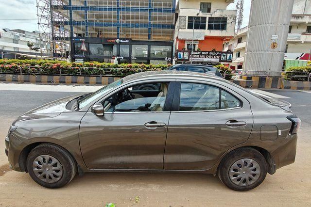 Maruti Suzuki Dzire VXI Second-hand 2025 Maruti Suzuki Dzire VXI for sale in Bangalore