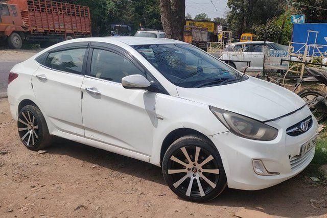 Hyundai Verna 1.6 SX CRDi (O) Second-hand 2013 Hyundai Verna 1.6 SX CRDi (O) for sale in Kangra