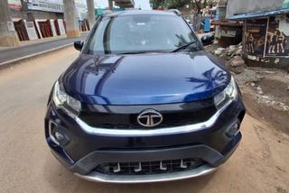 Used XZA Plus DualTone Roof AMT