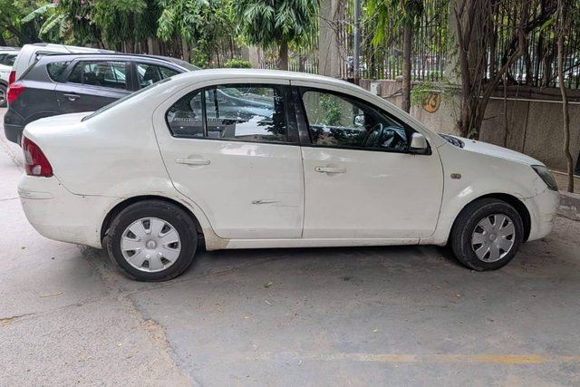 Ford Fiesta 1.6 Duratec LXI Second-hand 2012 Ford Fiesta 1.6 Duratec LXI for sale in New Delhi