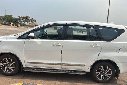 2022 Toyota Innova Crysta 2.7 GX 8 STR AT