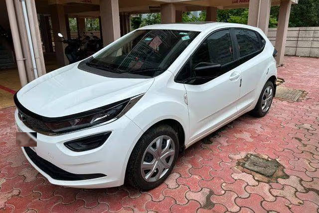 Tata Altroz XM Plus S CNG Second-hand 2024 Tata Altroz XM Plus S CNG for sale in Alibag