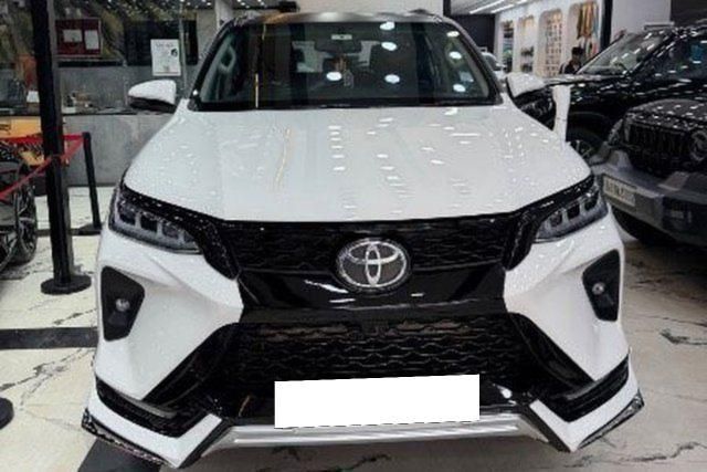 Second-hand 2018 Toyota Fortuner 2.8 2WD AT BSIV for sale in Nellore