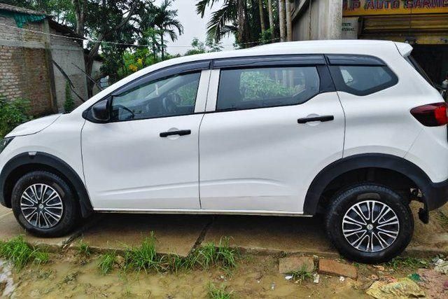 Renault Triber RXE Second-hand 2025 Renault Triber RXE for sale in Paschim Medinipur