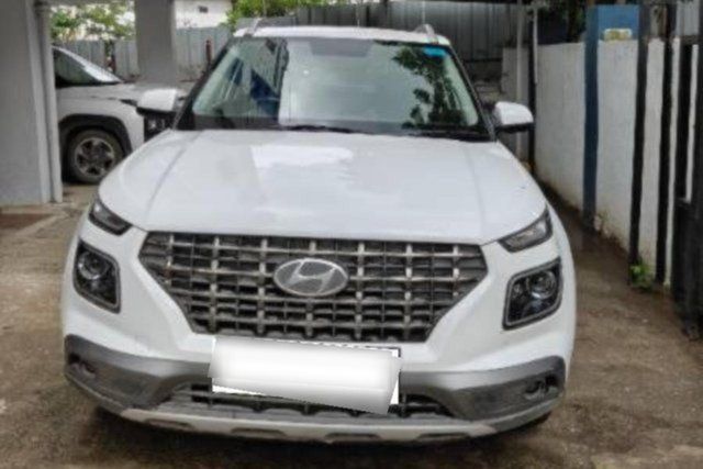 Hyundai Venue S Plus Second-hand 2022 Hyundai Venue S Plus for sale in Pune