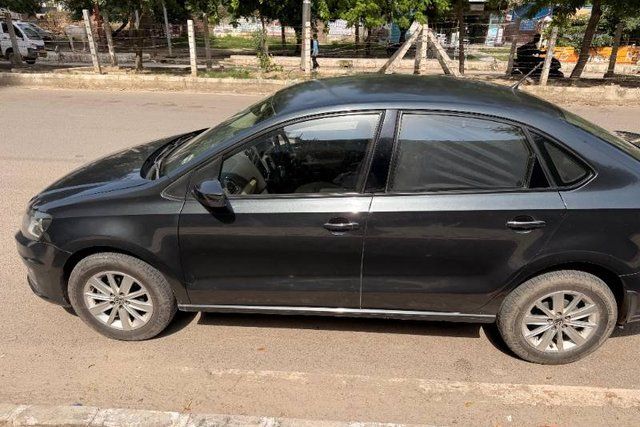 Second-hand 2017 Volkswagen Vento 1.5 TDI Highline AT for sale in Noida