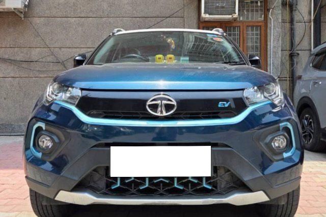 Second-hand 2022 Tata Nexon EV XZ Plus for sale in New Delhi