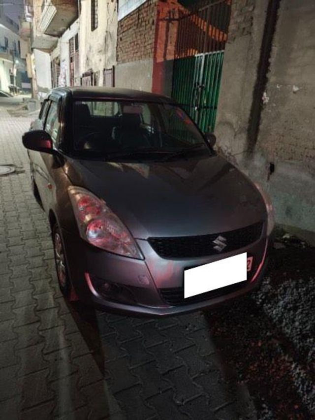 Second-hand 2012 Maruti Suzuki Swift LXI for sale in Bathinda