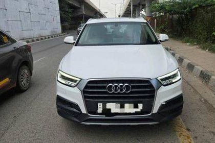 2019 Audi Q3 30 TDI प्रीमियम FWD