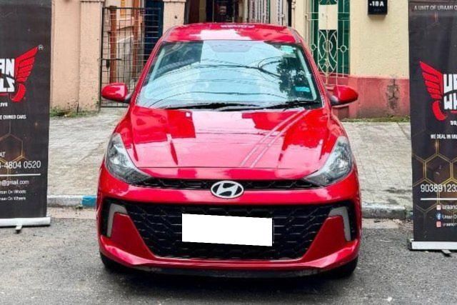 Hyundai Aura S Second-hand 2023 Hyundai Aura S for sale in Kolkata