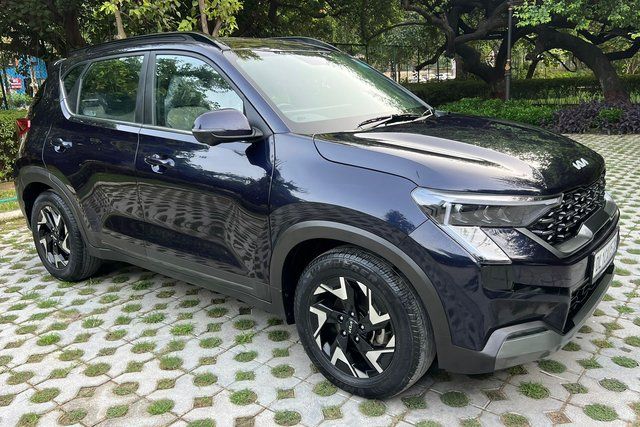Second-hand 2024 Kia Sonet GTX Plus Turbo DCT for sale in New Delhi