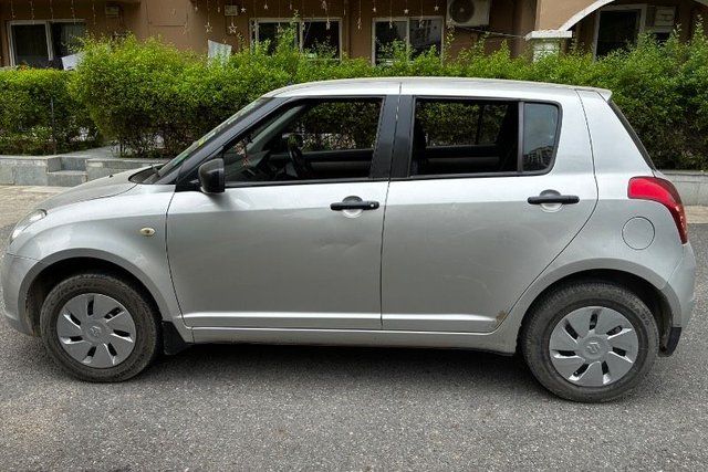 Maruti Suzuki Swift VXI Second-hand 2011 Maruti Suzuki Swift VXI for sale in Gurgaon