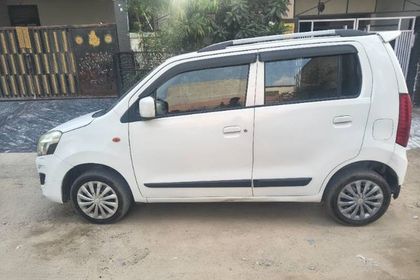 2016 Maruti Suzuki Wagon R AMT VXI