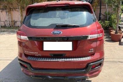 2016 Ford Endeavour 3.2 Titanium AT 4X4