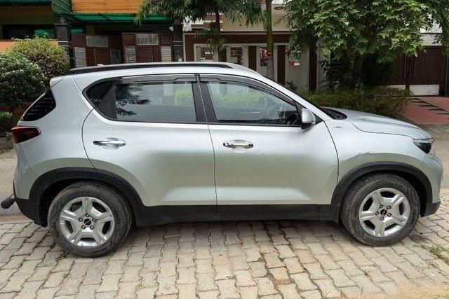 Kia Sonet HTK Plus Second-hand 2023 Kia Sonet HTK Plus for sale in Firozabad