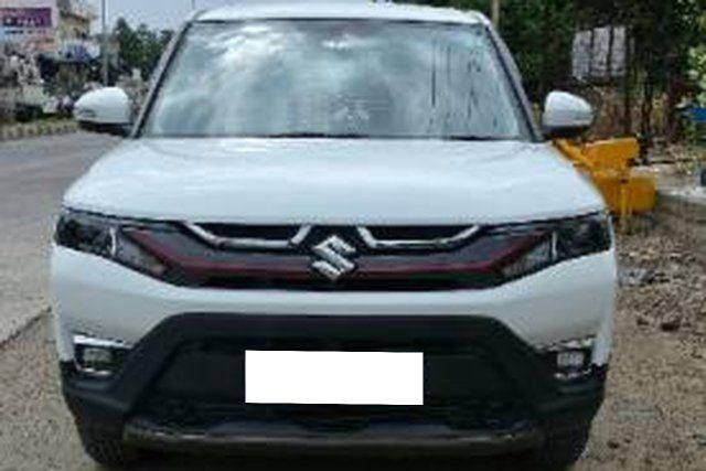 Second-hand 2025 Maruti Suzuki Brezza Vxi CNG for sale in Latur