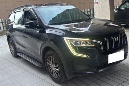 2022 Mahindra XUV700 एएक्स3 AT बीएस6