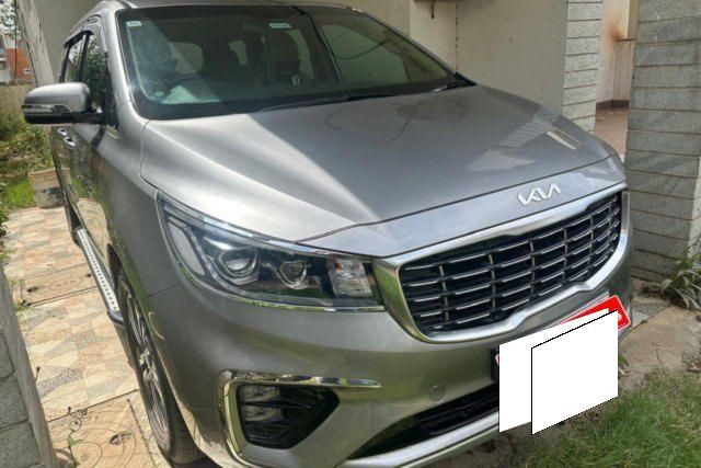 Kia Carnival Limousine Plus Second-hand 2023 Kia Carnival Limousine Plus for sale in Bangalore