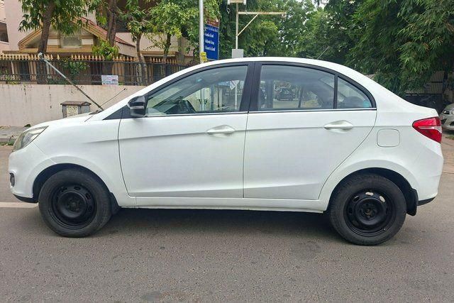 Tata Zest Quadrajet 1.3 XMS Second-hand 2015 Tata Zest Quadrajet 1.3 XMS for sale in Ahmedabad