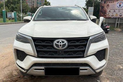 2023 टोयोटा फॉर्च्यूनर 4X4 Diesel AT