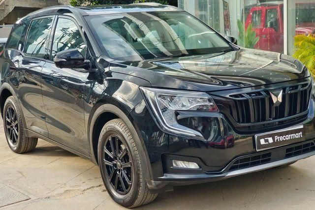 Second-hand 2025 Mahindra XUV700 AX7L 6Str Diesel AT for sale in Bangalore