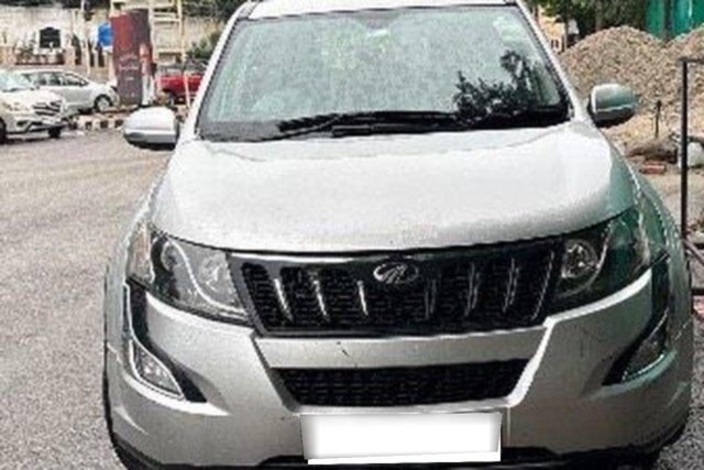 Mahindra XUV500 R W10 FWD Second-hand 2018 Mahindra XUV500 R W10 FWD for sale in Jammu