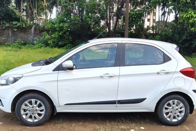 Tata Tiago 1.2 Revotron XZ Second-hand 2017 Tata Tiago 1.2 Revotron XZ for sale in Panvel