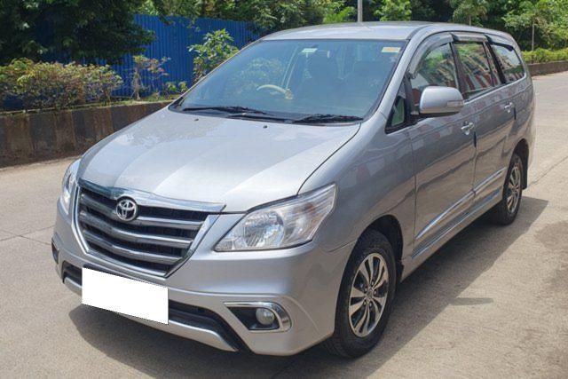 Toyota Innova 2.5 VX (Diesel) 8 Seater Second-hand 2015 Toyota Innova 2.5 VX (Diesel) 8 Seater for sale in Mumbai
