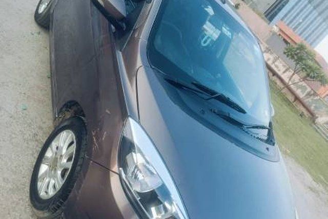 Tata Tiago 1.2 Revotron XZ Second-hand 2017 Tata Tiago 1.2 Revotron XZ for sale in Noida