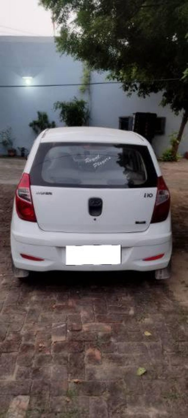 Hyundai i10 Era Second-hand 2012 Hyundai i10 Era for sale in Faridabad
