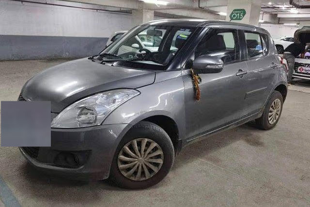Maruti Suzuki Swift VXI Second-hand 2013 Maruti Suzuki Swift VXI for sale in Pune